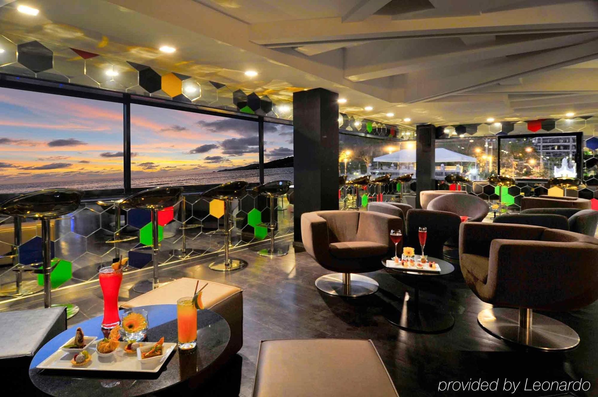 B - Lay Tong Resort Phuket Restaurante foto
